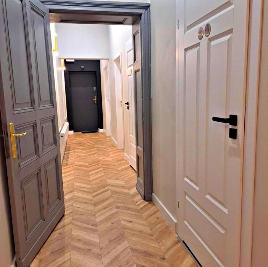 Kopernik Premium Rooms Apartment Stary Toruń エクステリア 写真